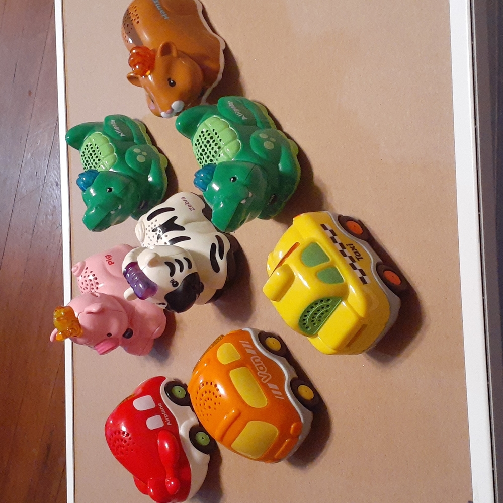 Vtech Animals and vehicles lot of 8
